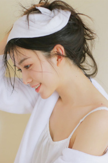女人剪短发小视频